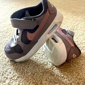 Toddler girl Air Max sneakers